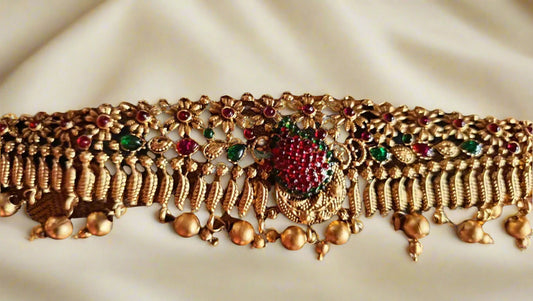 Dazzling Antique Kundan Work with Gold Beads waist belt