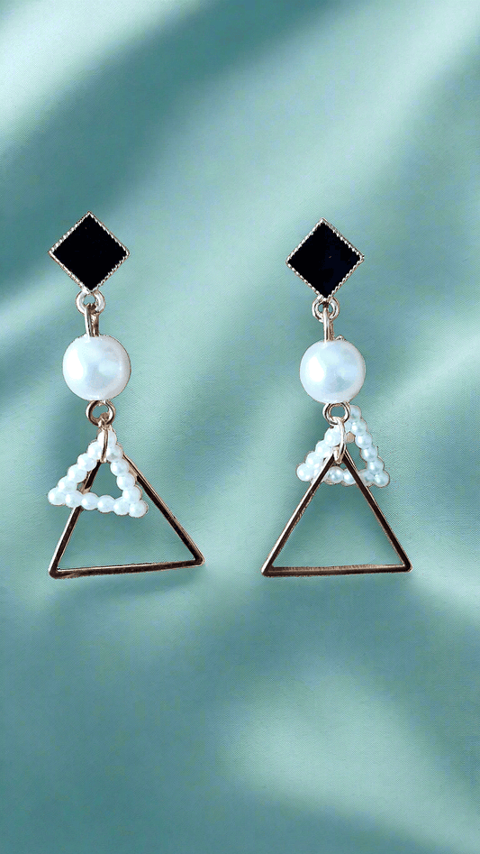 trendy earrings women girls korean western stylish fancy light weight shiny cubic zirconia diamond pearl alloy drops danglers hoop earring Korean fashion earrings and dangler
K-style jewelry
Minimalist trendy statement earrings
Chic jewelry
Elegant drop earrings
Pearl dangler earrings
Geometric Delicate earrings
Crystal drop earrings
Trendy Korean earrings
Aesthetic earrings
Cute Korean earrings
Y2K earrings
K-pop inspired earrings
Modern chic jewelry
Luxury fashion earrings
Office wear earrings
Minimalist 
