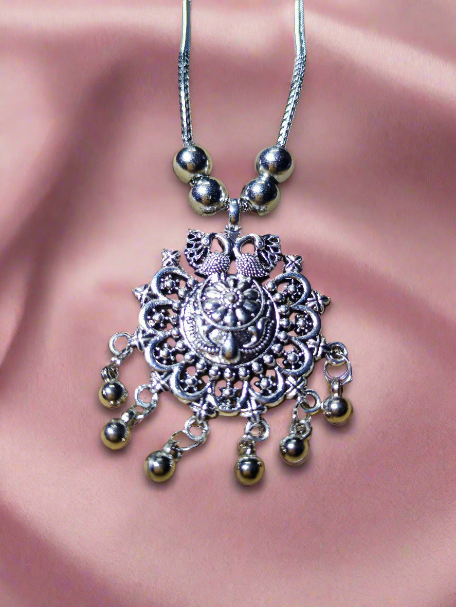 Light weight Women's Oxidised black silver pendent chain
light weight womens oxidised black silver pendant chain punnagaidj
oxidised long necklace 
oxidized necklace meesho
oxidised long necklace set
oxidized choker meesho
oxidised necklace for women
oxidised chain necklace
silver oxidised long necklace