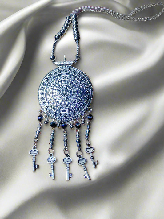best quality oxidised jewellery necklace casual college evening fun
oxidised jewellery long necklace 
Lightweight Bohemian Silver Pendant Necklace Handcrafted Minimalist
