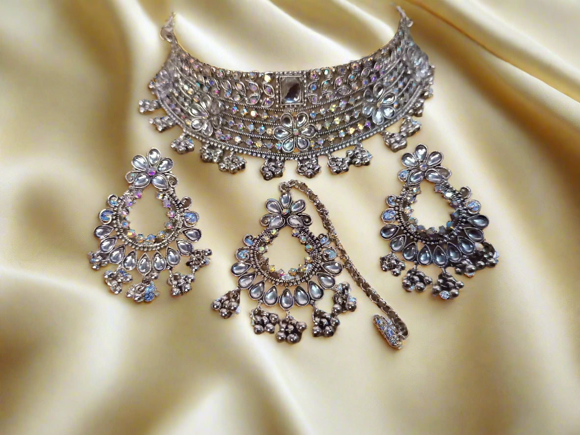Light weight Women's Oxidised white silver choker kundan style