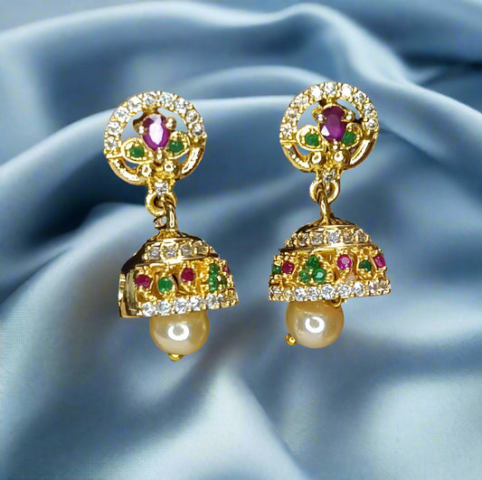 Alluring round head Jumki